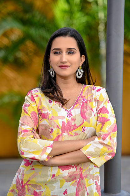 Stunning Multi Color Floral Printed  Straight Kurta